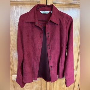 Great Northwest women’s red burgundy jacket button down snaps. Size small